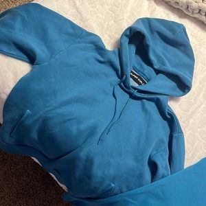 Aritzia superworld blue flame sweat set
